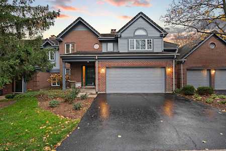 159 Easton Place #159 Burr Ridge, IL 60527