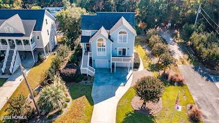 7521 Sound Dr Emerald Isle, NC 28594