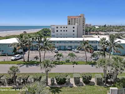 515 Hayes Avenue #7 Cocoa Beach, FL 32931