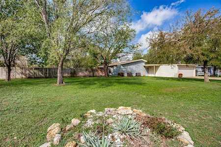 204 Lakeridge Road Lakeside, TX 76108