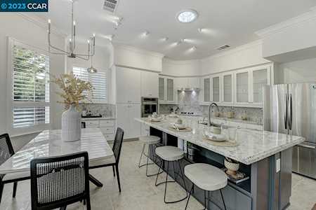 1719 Comstock Dr Walnut Creek, CA 94595