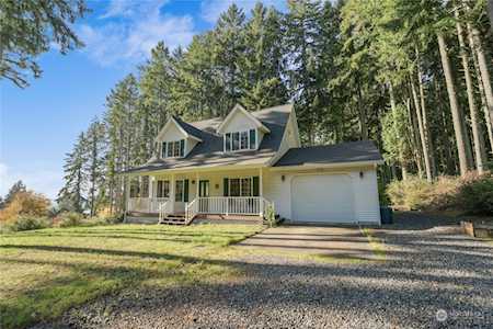 11110 120th Street Ct Anderson Island, WA 98303