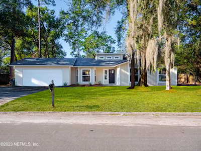 12084 Blackfoot TRL Jacksonville, FL 32223