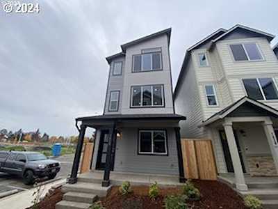 1412 N Chehalis LN Newberg, OR 97132