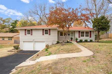 9204 E 61st St Raytown, MO 64133