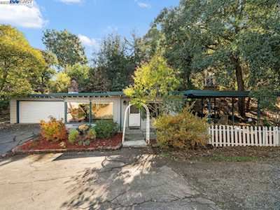 2471 Overlook Drive Walnut Creek, CA 94597