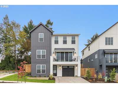 5850 SW 47th PL #Lt11 Portland, OR 97221