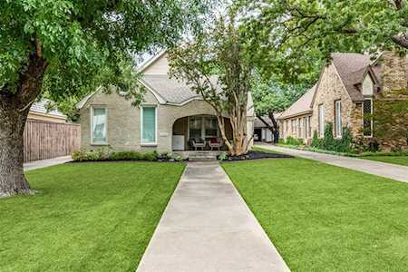 6135 La Vista Drive Dallas, TX 75214