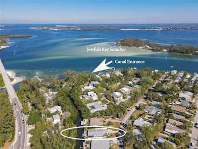 7165 Longboat Dr N Longboat Key, FL 34228