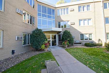 4370 Brookside Court #304 Edina, MN 55436