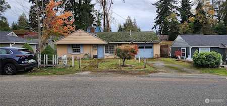 23501 55th Ave W Mountlake Terrace, WA 98043