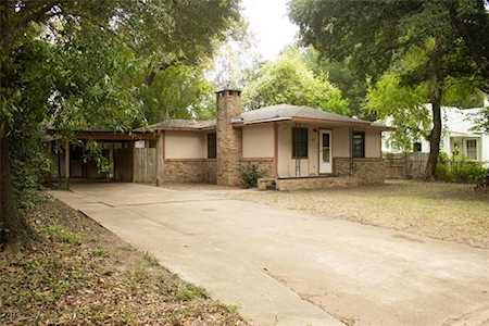 803 Lamar Avenue Crockett, TX 75835