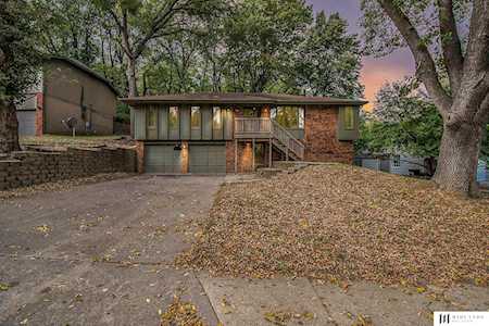 902 Kohl Rd Bellevue, NE 68005