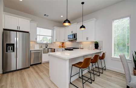 2337 Eagle St Houston, TX 77004
