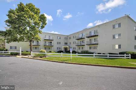 5601 Parker House Terrace #201 Hyattsville, MD 20782