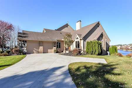 18052 W Blue Heron Dr Northville Twp, MI 48168