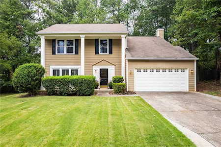 6360 Maid Marion Close Alpharetta, GA 30005