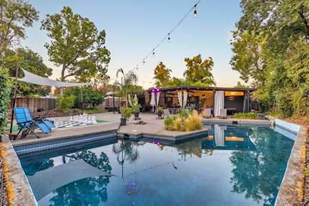 5244 Adelaide Way Carmichael, CA 95608