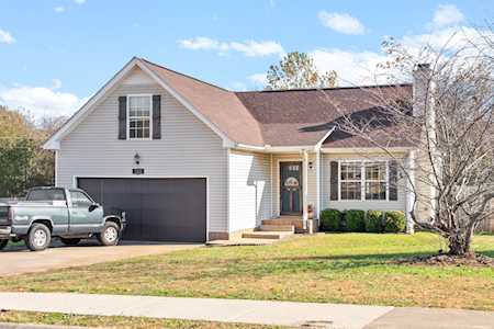 1322 Venessa Dr Clarksville, TN 37042