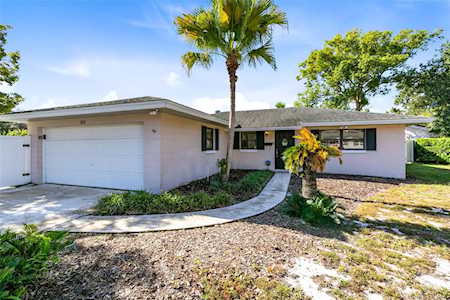 200 Pinewood Dr Maitland, FL 32751