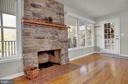 1103 Oyster Mill Rd Camp Hill, PA 17011