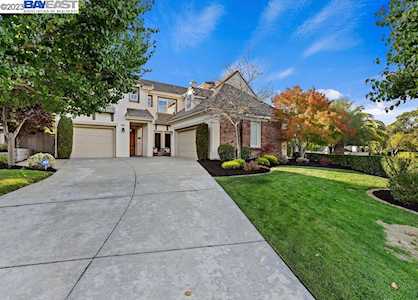 10864 Inspiration Cir Dublin, CA 94568