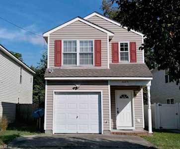 2125 Spadina Ave Chesapeake, VA 23324