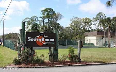 7347 El Barco RD Jacksonville, FL 32216