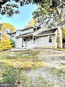 782 E Fishers Creek Rd Absecon, NJ 08205