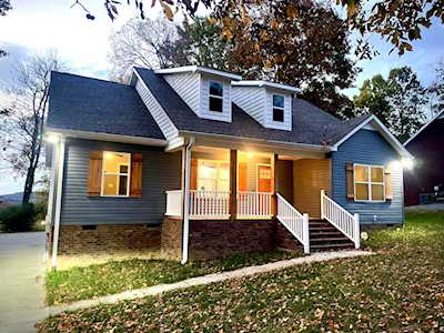145 Hickory Ridge Ln Hartsville, TN 37074