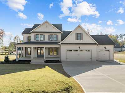 159 Lane Farms Holly Springs, NC 27540