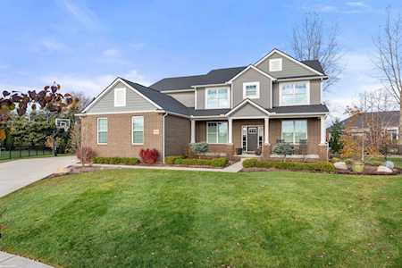 47845 Hidden Meadows Dr Macomb, MI 48044