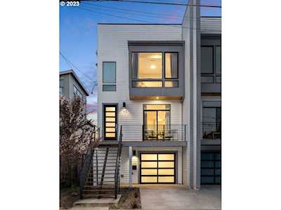 785 NE Jessup ST Portland, OR 97211