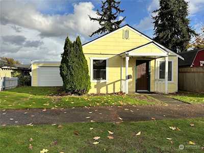 2223 Baker Ave Everett, WA 98201