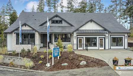5573 NW Skyfall Place Bremerton, WA 98312