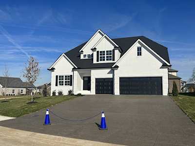 4326 Attleboro Dr Murfreesboro, TN 37128