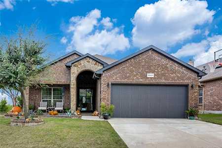 10401 Misty Redwood Trail Fort Worth, TX 76177