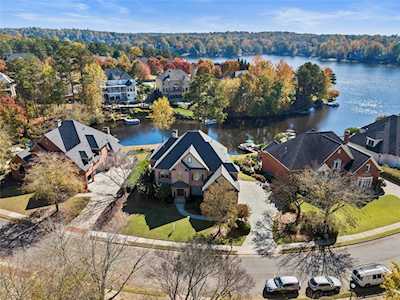 2140 Lake Shore Landing Alpharetta, GA 30005