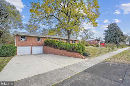 5101 Ampthill Dr Alexandria, VA 22312
