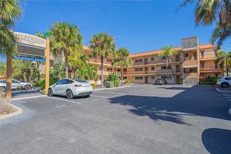 10265 Gulf Blvd #A-205 Treasure Island, FL 33706