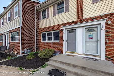 126 Primrose Ln Brick, NJ 08724
