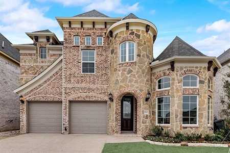 1112 Silverthorn Trail Justin, TX 76247