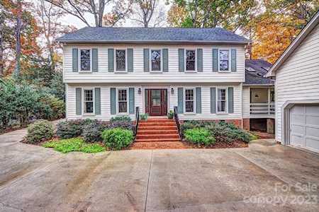 6 Whipporwill Ct Lake Wylie, SC 29710