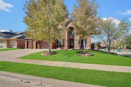 1211 Hayfield Street Roanoke, TX 76262