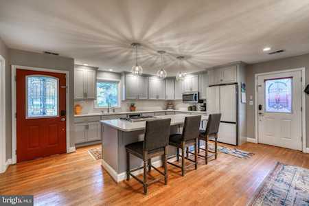 7408 Knollwood Rd Baltimore, MD 21286