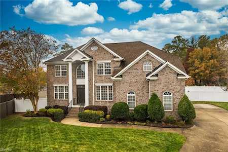 804 Knollwood Ct Chesapeake, VA 23320