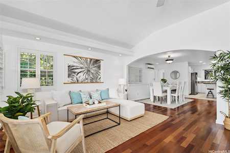 2011 Puowaina Drive Honolulu, HI 96813