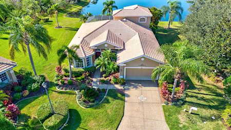 104 New Briton Ct Bradenton, FL 34212