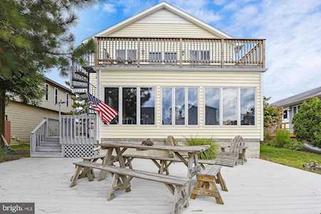 306 W 6th St South Bethany, DE 19930
