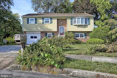 13 Sherwood Dr Mechanicsburg, PA 17055